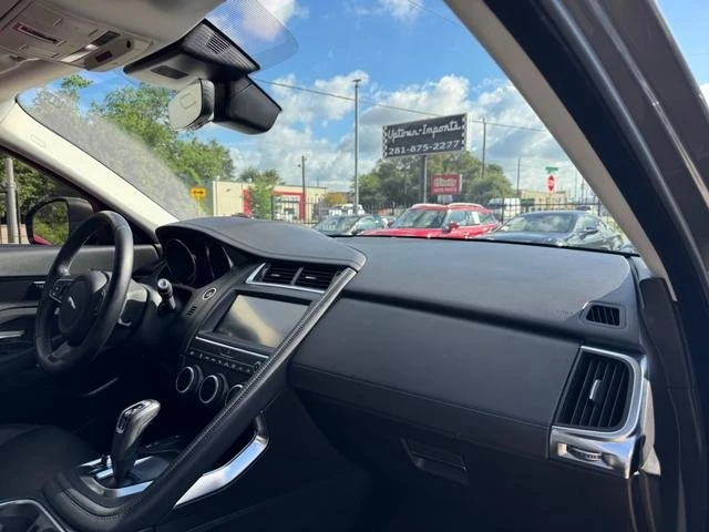 2020 Jaguar E-Pace - Image 13 of 20