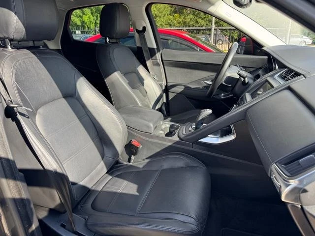 2020 Jaguar E-Pace - Image 14 of 20