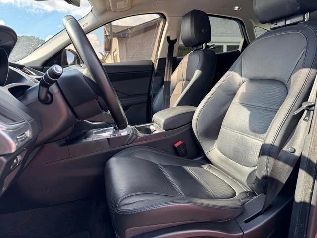 2020 Jaguar E-Pace - Image 11 of 20