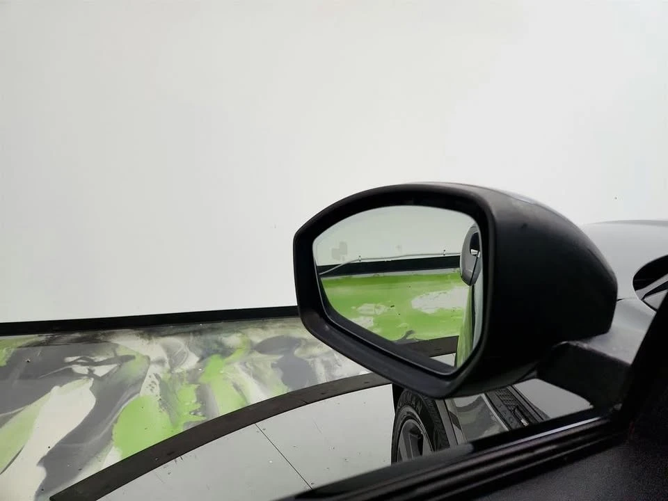 2020 Jaguar E-Pace - Image 16 of 20