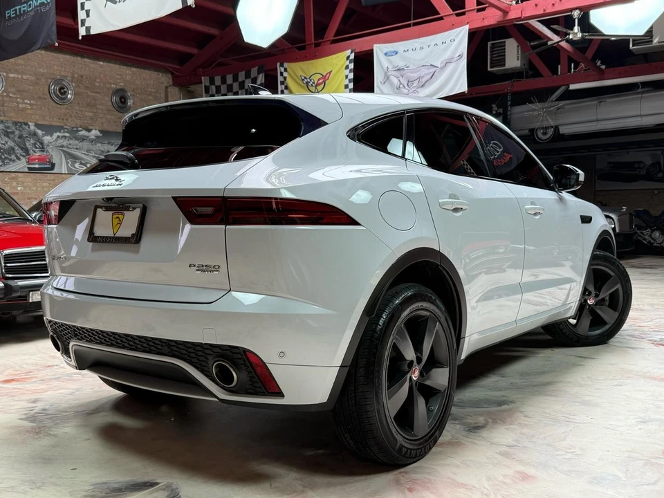 2020 Jaguar E-Pace - Image 4 of 21