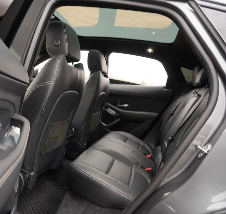 2020 Jaguar E-Pace - Image 5 of 6