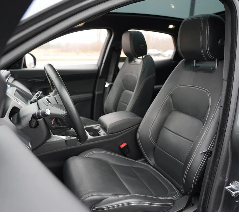 2020 Jaguar E-Pace - Image 4 of 6