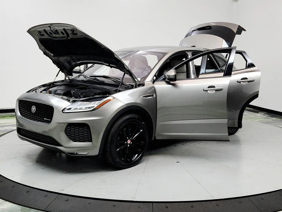 2020 Jaguar E-Pace - Image 9 of 12