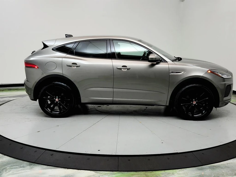 2020 Jaguar E-Pace - Image 4 of 12