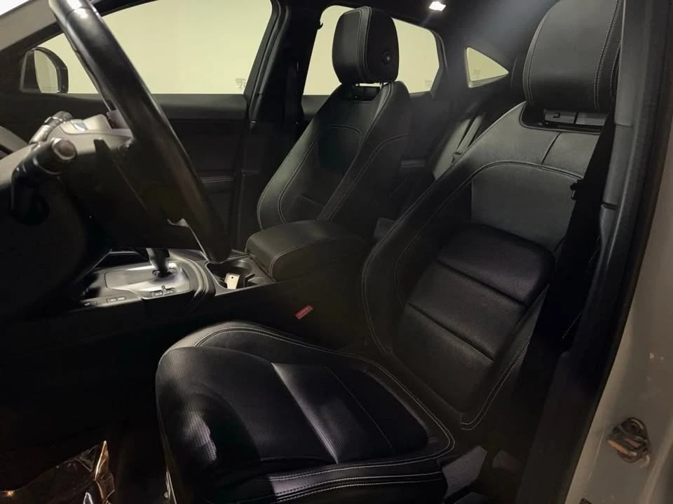 2020 Jaguar E-Pace - Image 11 of 20