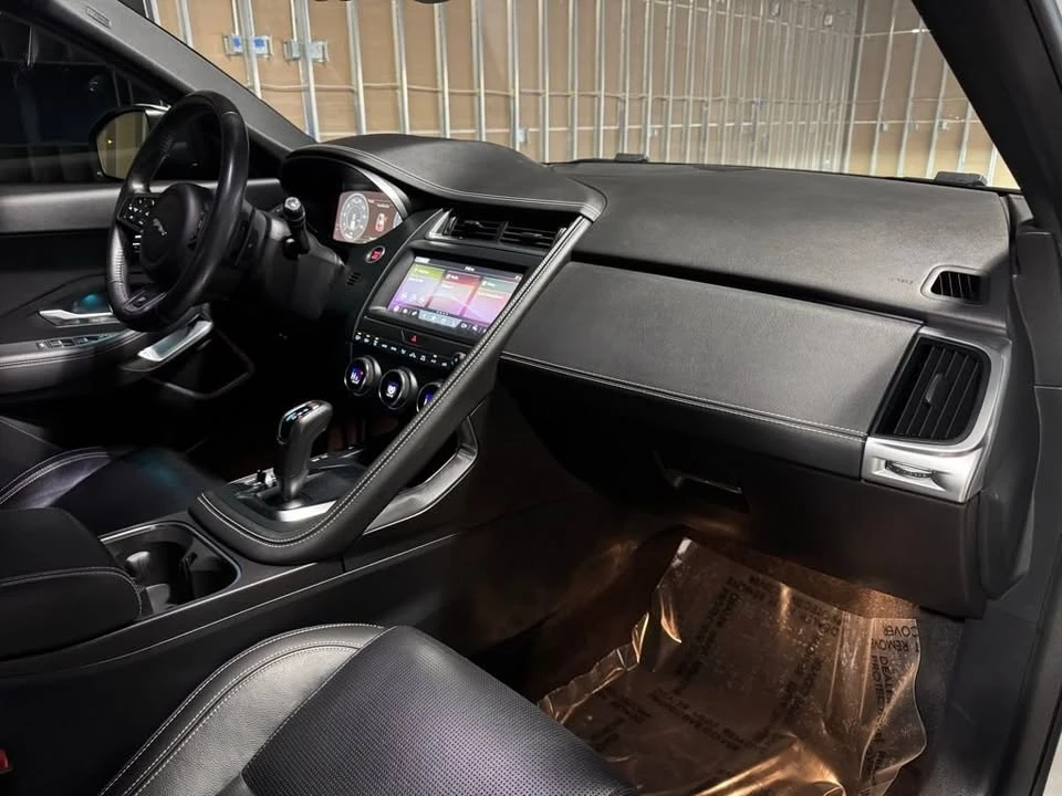2020 Jaguar E-Pace - Image 13 of 20