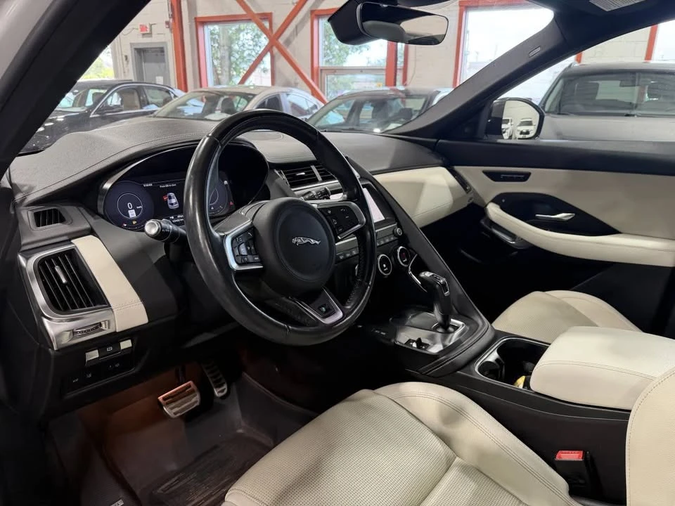 2020 Jaguar E-Pace - Image 11 of 20