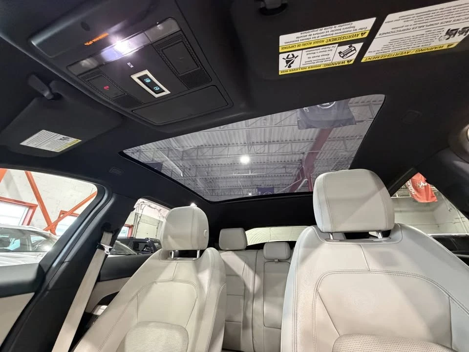 2020 Jaguar E-Pace - Image 13 of 20