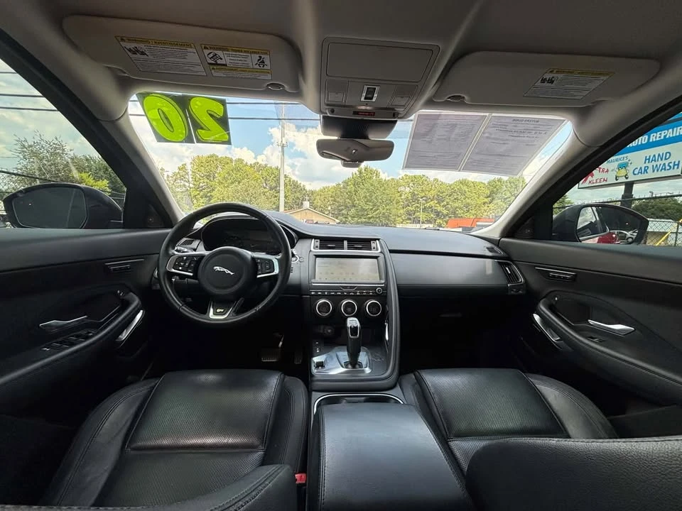 2020 Jaguar E-Pace - Image 9 of 10
