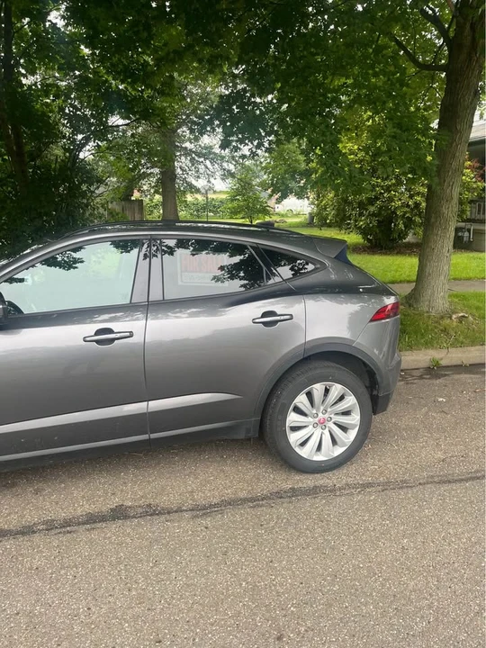 2020 Jaguar E-Pace - Image 3 of 10