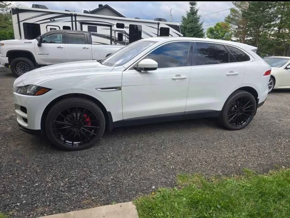 2020 Jaguar F-Pace - Image 2 of 8