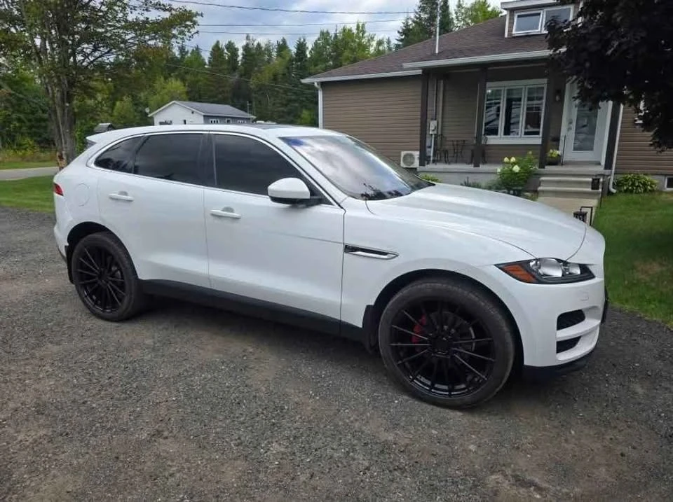 2020 Jaguar F-Pace - Image 3 of 8