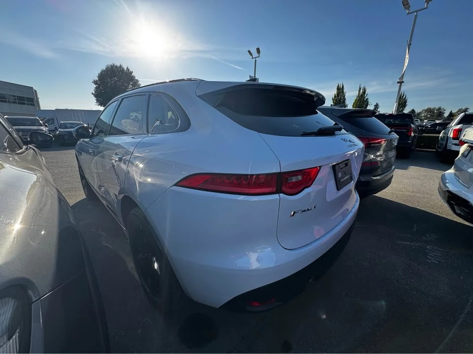 2020 Jaguar F-Pace - Image 4 of 5