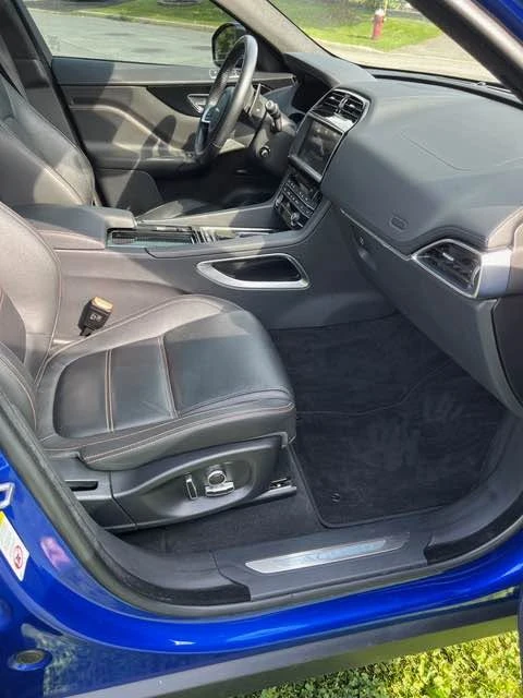 2020 Jaguar F-Pace - Image 9 of 12