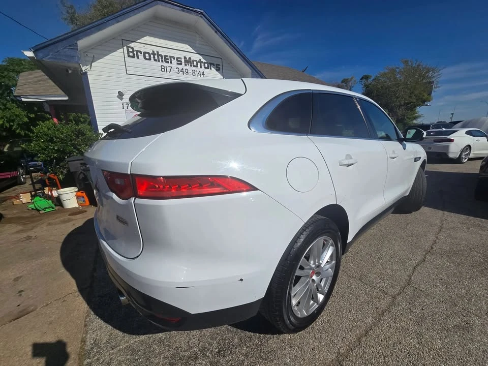 2020 Jaguar F-Pace - Image 3 of 20