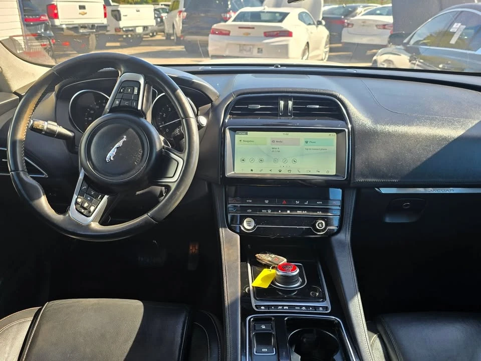 2020 Jaguar F-Pace - Image 18 of 20