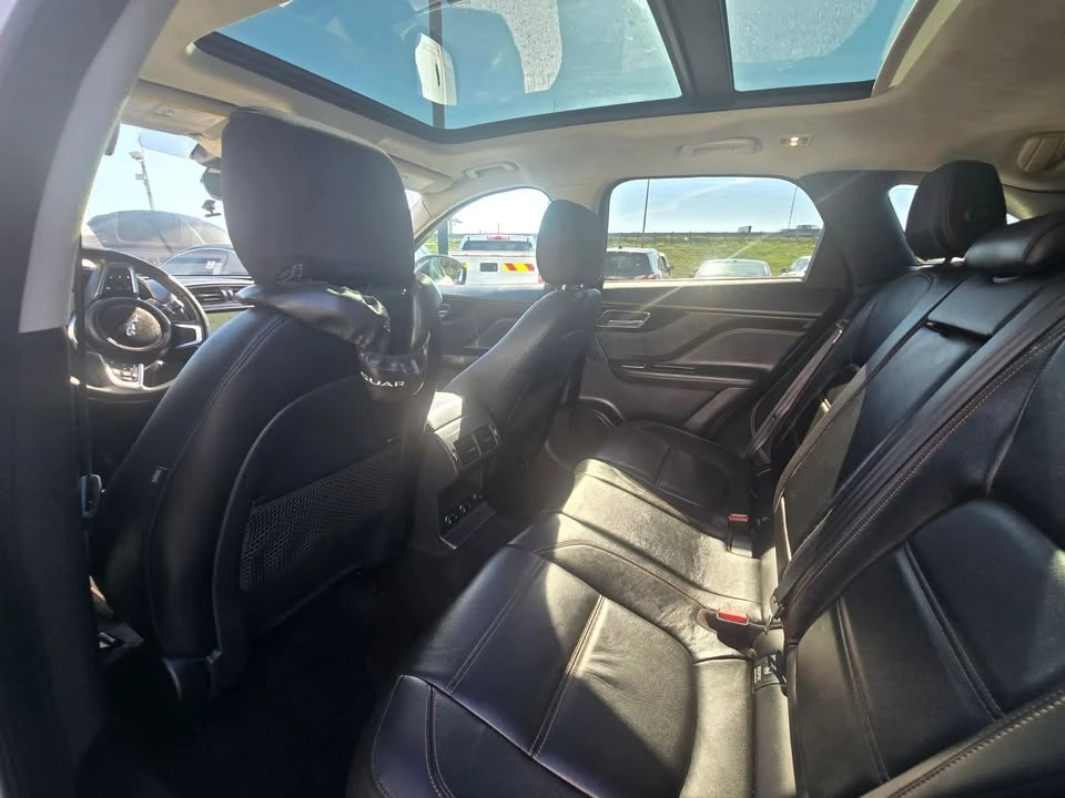 2020 Jaguar F-Pace - Image 19 of 20