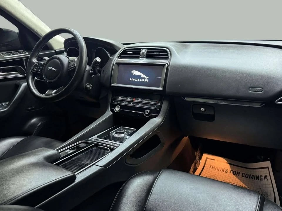 2020 Jaguar F-Pace - Image 7 of 8