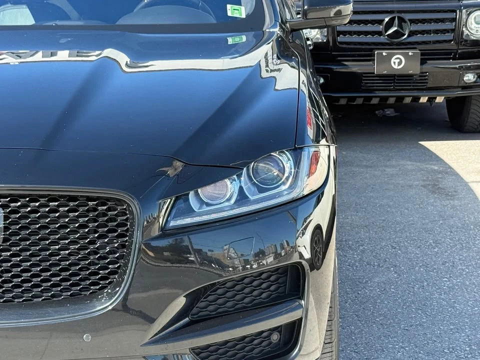 2020 Jaguar F-Pace - Image 8 of 20