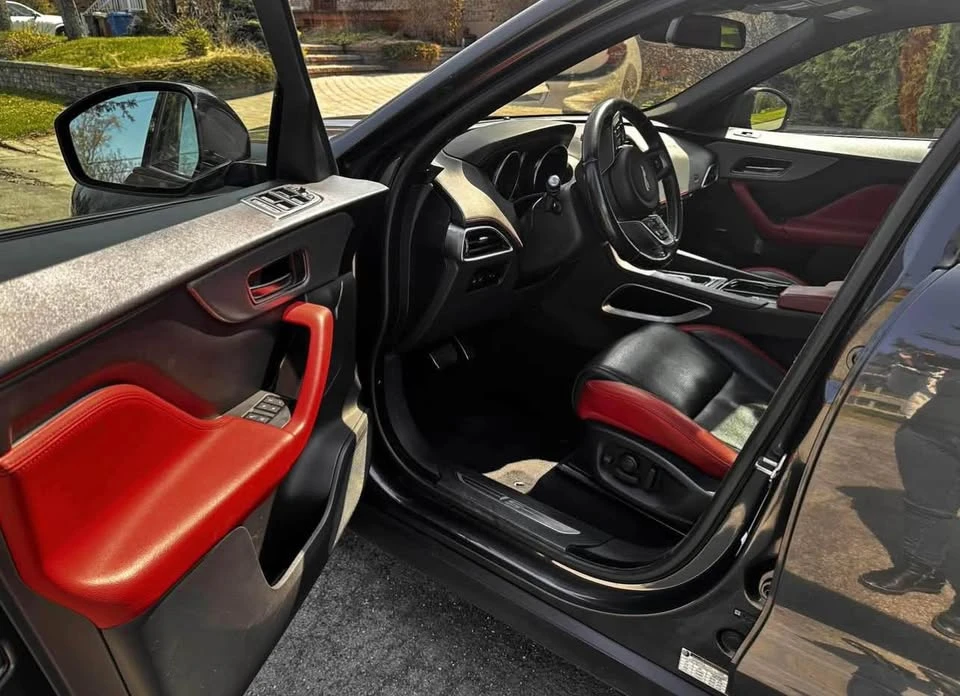 2020 Jaguar F-Pace - Image 6 of 6