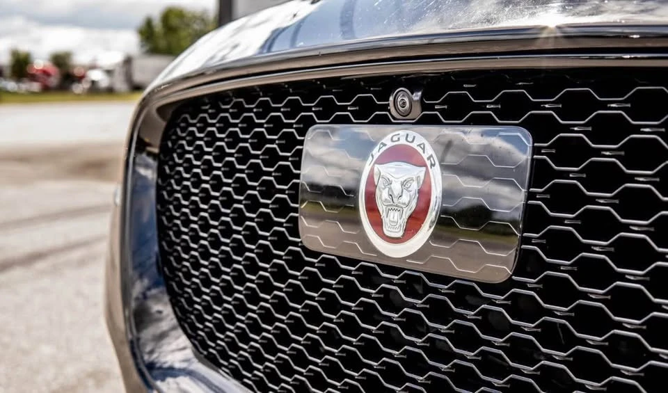 2020 Jaguar F-Pace - Image 2 of 6