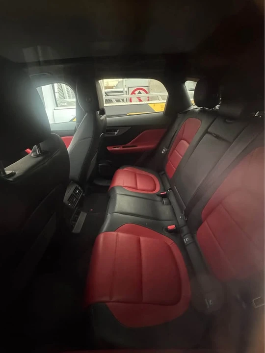2020 Jaguar F-Pace - Image 4 of 5