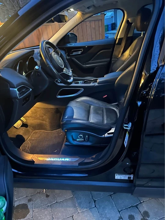 2020 Jaguar F-Pace - Image 6 of 6