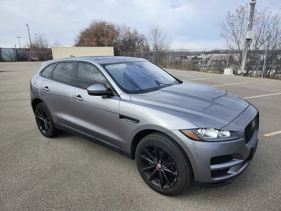 2020 Jaguar F-Pace - Image 3 of 18