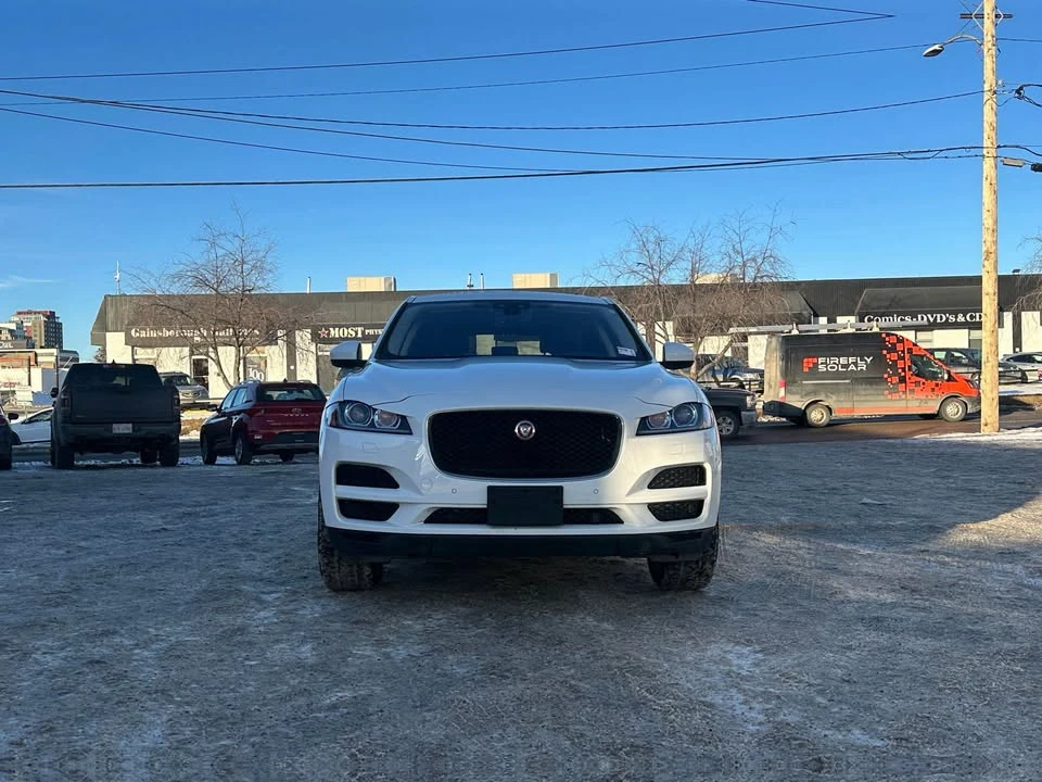 2020 Jaguar F-Pace - Image 8 of 17