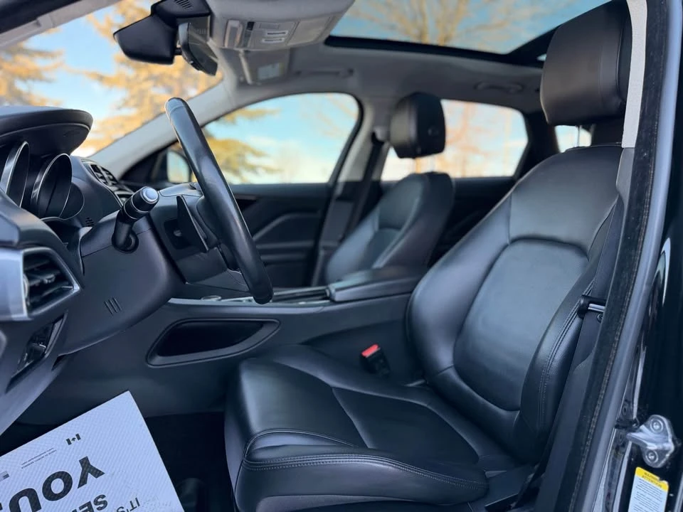2020 Jaguar F-Pace - Image 8 of 18