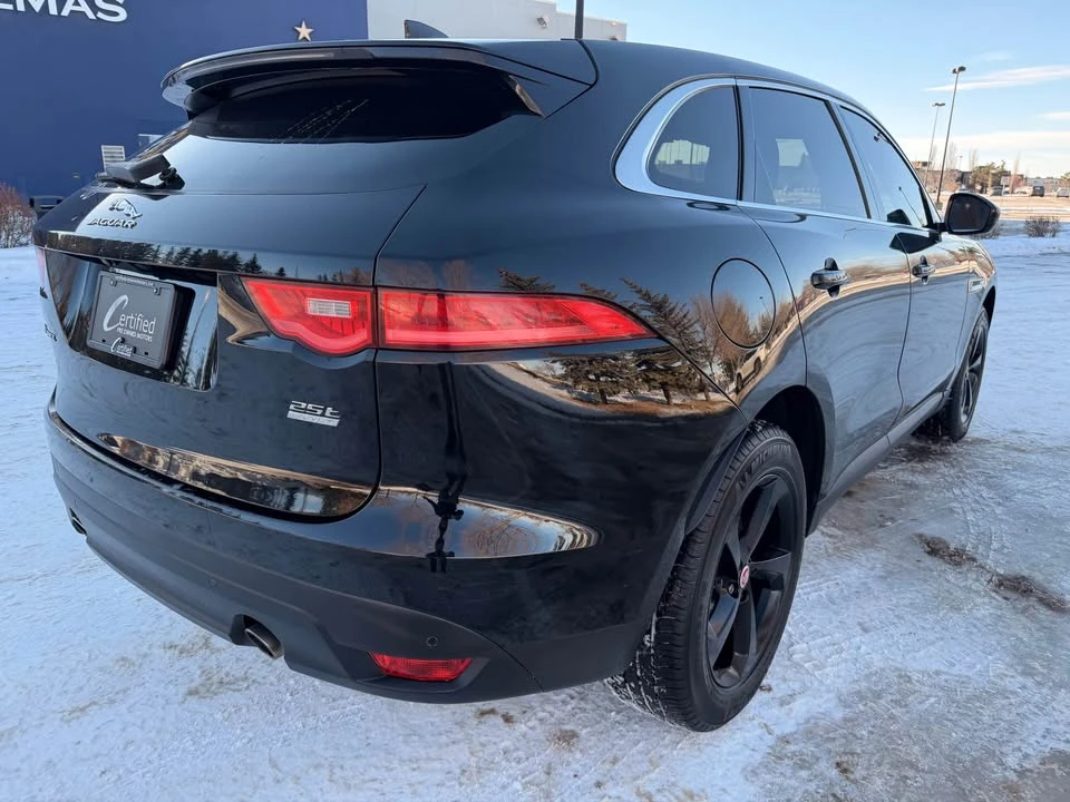 2020 Jaguar F-Pace - Image 7 of 18
