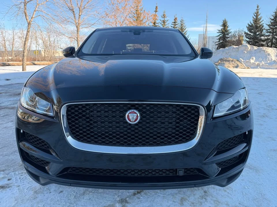 2020 Jaguar F-Pace - Image 3 of 18