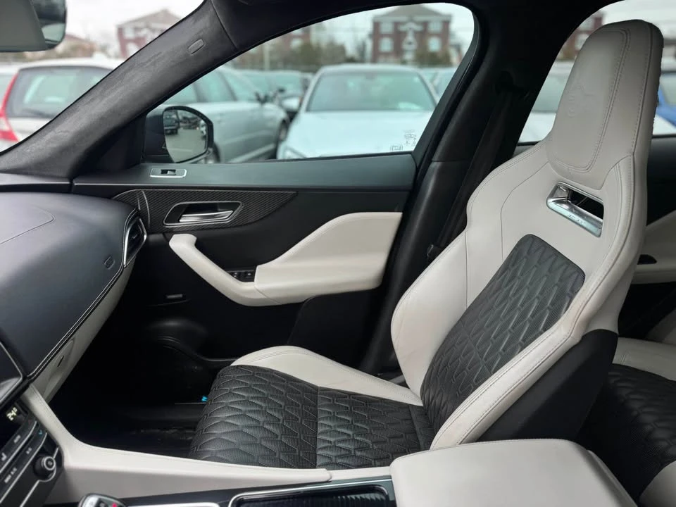 2020 Jaguar F-Pace - Image 8 of 15