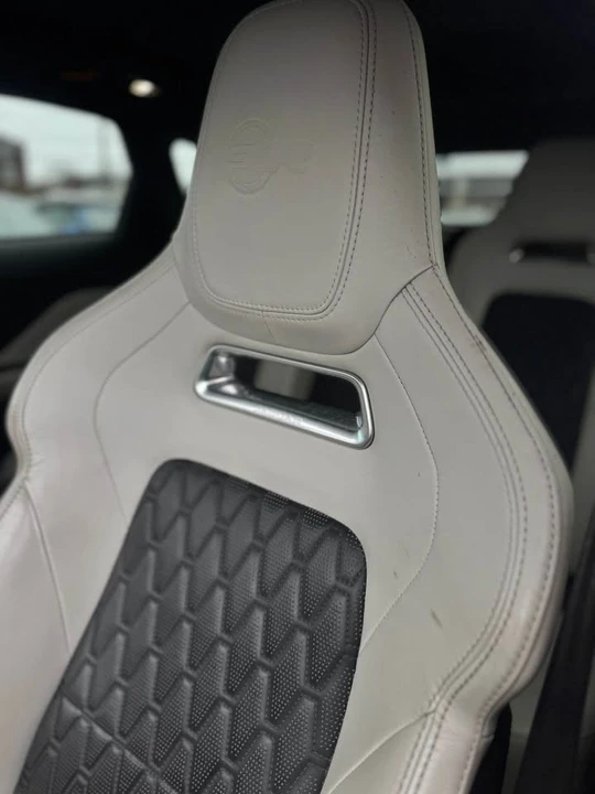 2020 Jaguar F-Pace - Image 11 of 15
