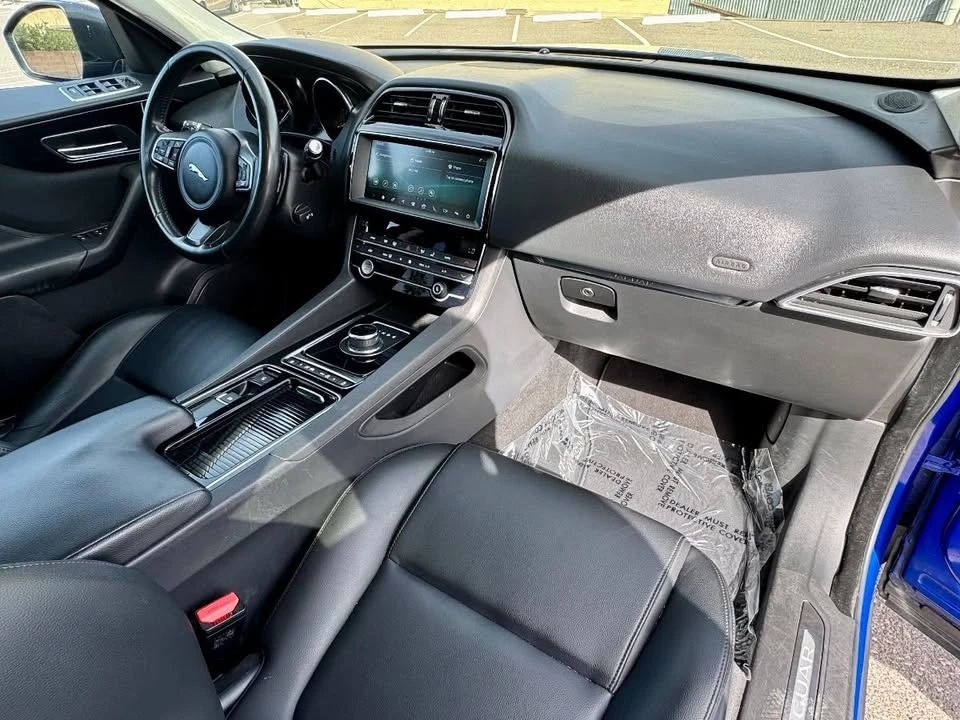 2020 Jaguar F-Pace - Image 12 of 20