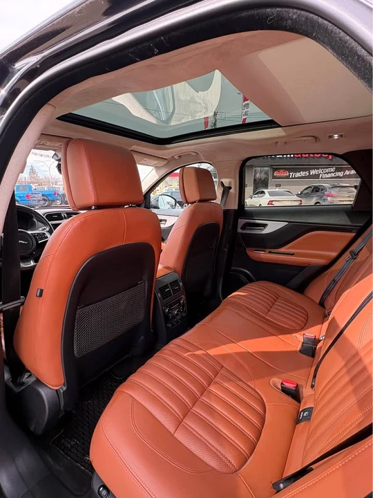 2020 Jaguar F-Pace - Image 4 of 18