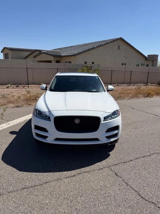 2020 Jaguar F-Pace - Image 2 of 20