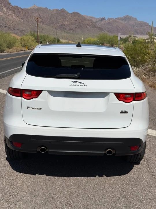 2020 Jaguar F-Pace - Image 7 of 20