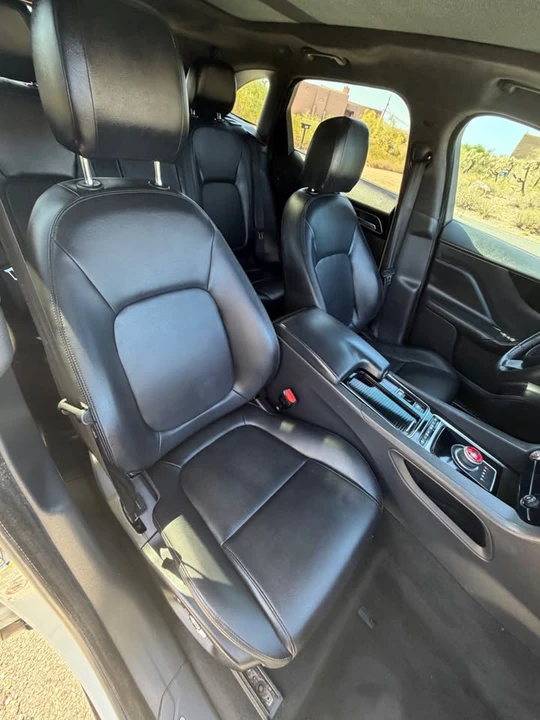 2020 Jaguar F-Pace - Image 10 of 20