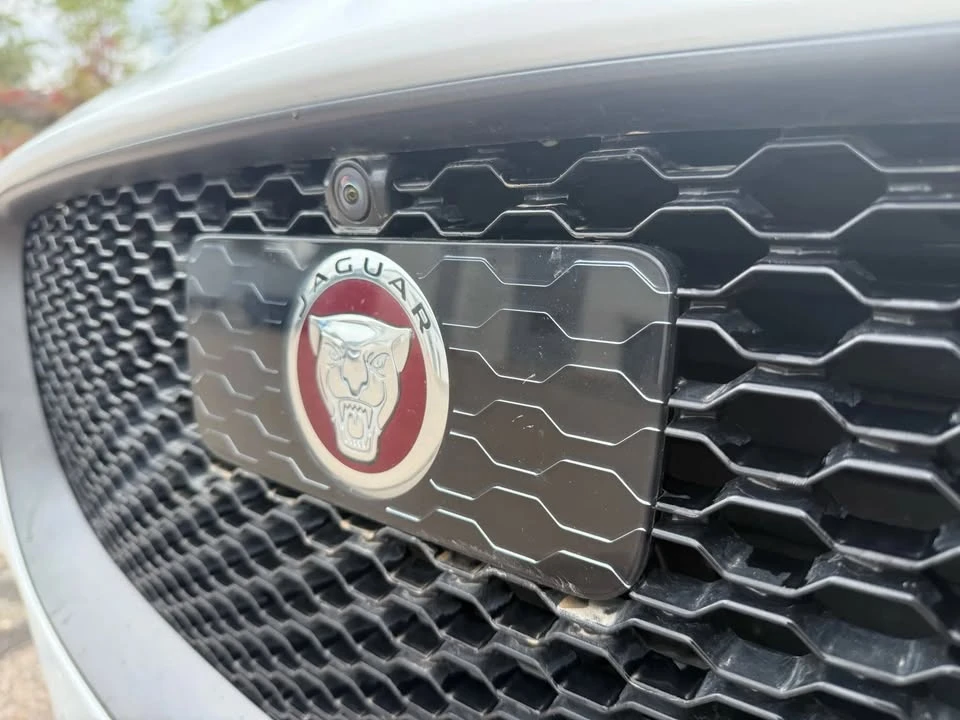 2020 Jaguar F-Pace - Image 2 of 17