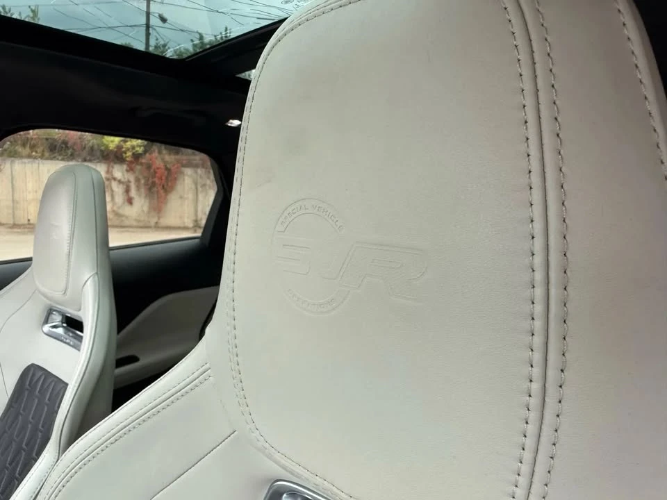 2020 Jaguar F-Pace - Image 14 of 17