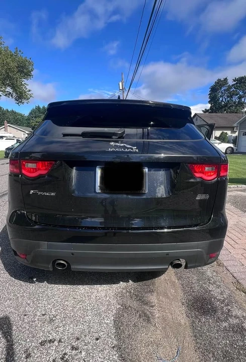 2020 Jaguar F-Pace - Image 4 of 11