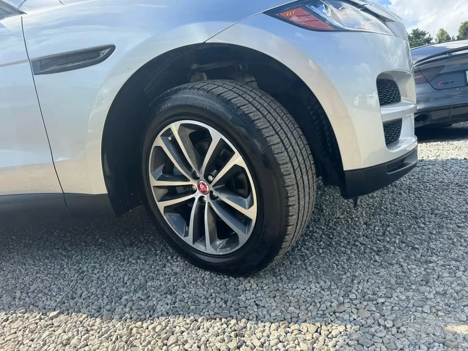 2020 Jaguar F-Pace - Image 8 of 20