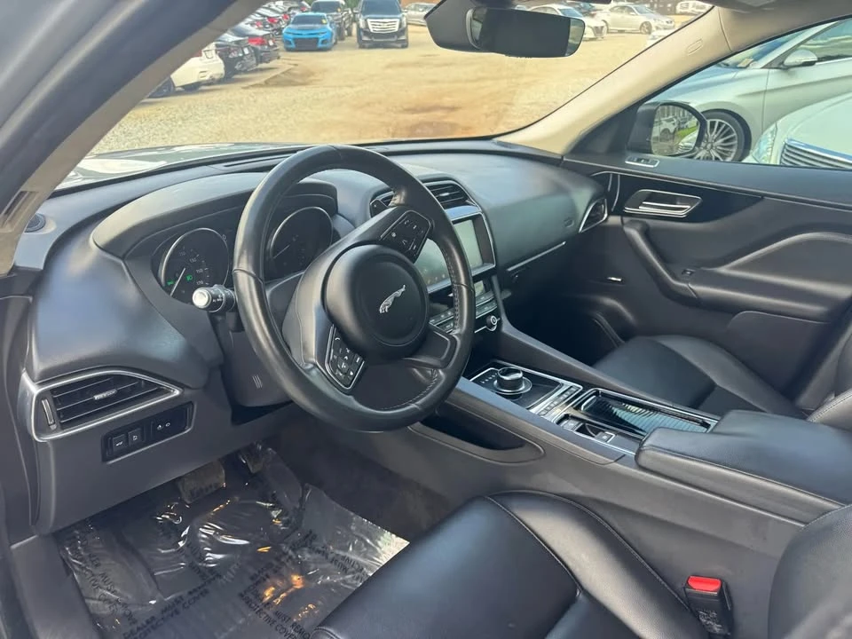 2020 Jaguar F-Pace - Image 19 of 20