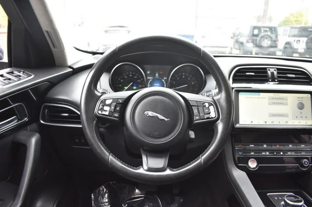 2020 Jaguar F-Pace - Image 13 of 20