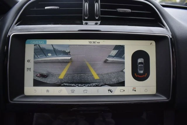 2020 Jaguar F-Pace - Image 17 of 20