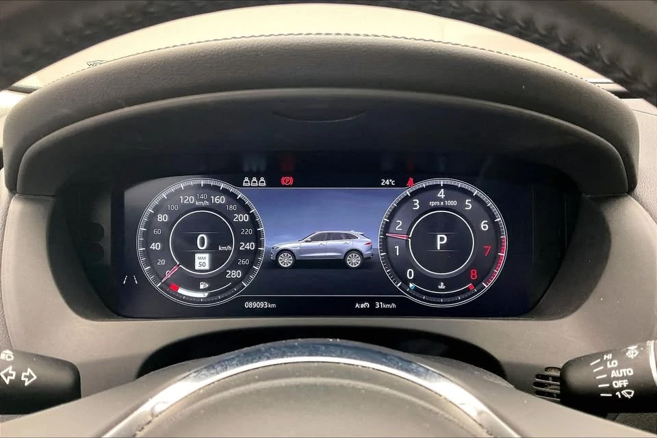 2020 Jaguar F-Pace - Image 17 of 20