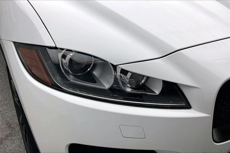 2020 Jaguar F-Pace - Image 18 of 20
