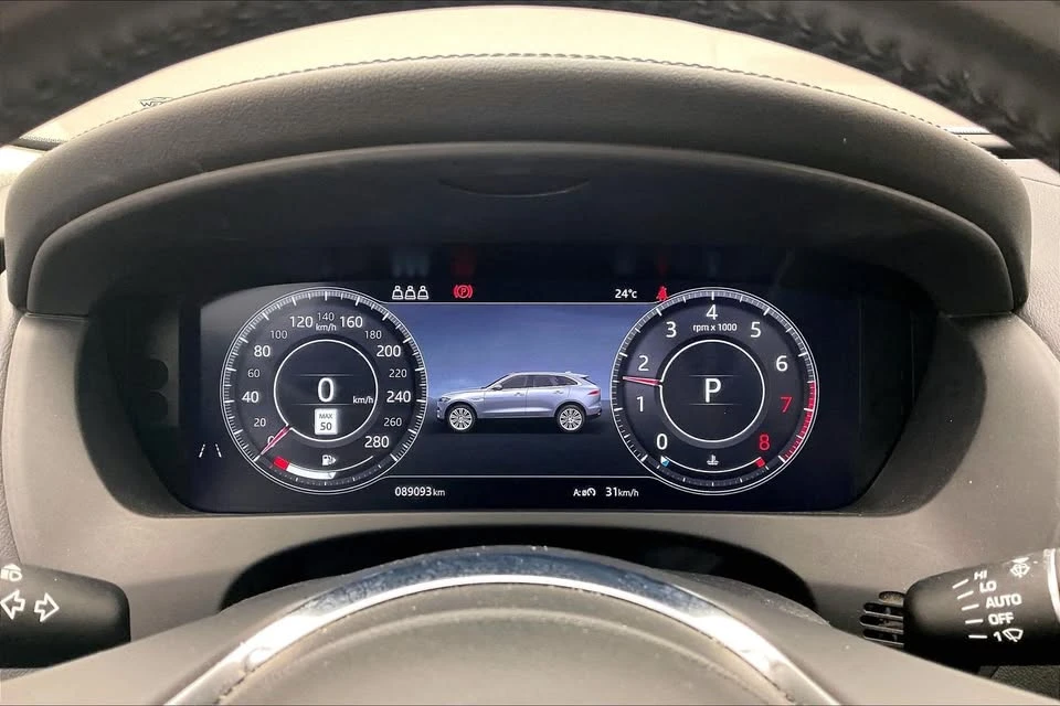 2020 Jaguar F-Pace - Image 17 of 20